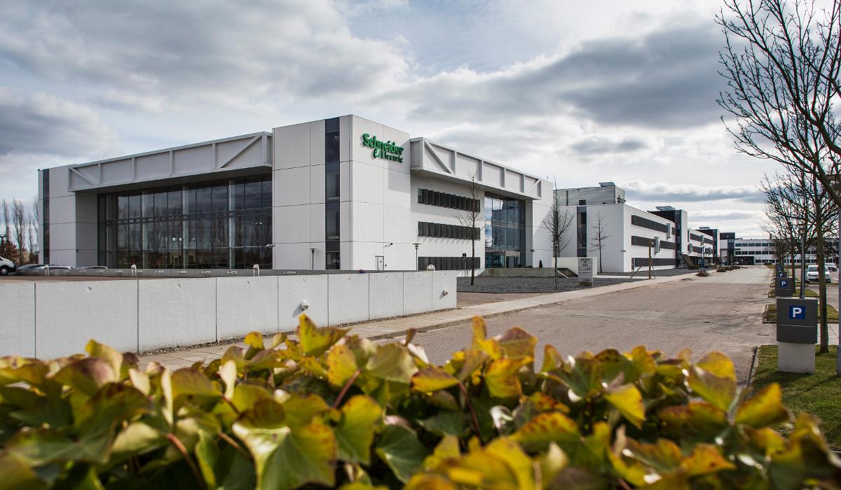 VISEO accompagne Schneider Electric by VISEO